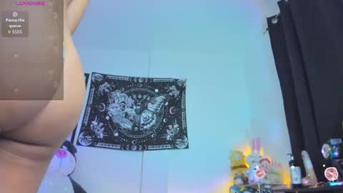         online show from July 17, 9:02 am