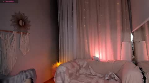 milliminimouse online show from March 3, 10:38 pm