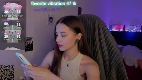 Emily online show from December 5, 6:09 pm