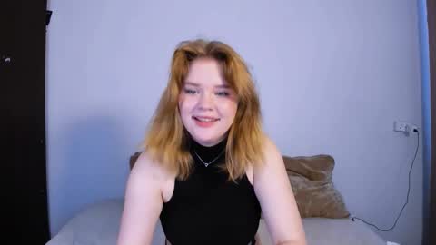 hi Im Mina  online show from September 18, 1:48 am