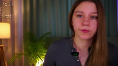 Mary online show from April 17, 2:13 am