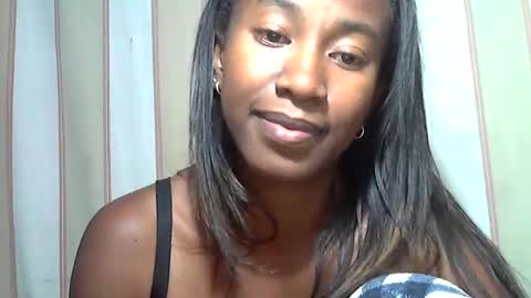 minouch211907 online show from March 6, 10:58 pm