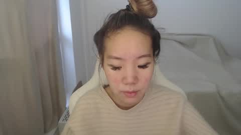 mira_g online show from December 15, 9:25 am