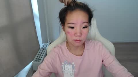 mira_g online show from October 27, 8:54 am