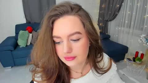 Emma online show from February 18, 4:49 pm