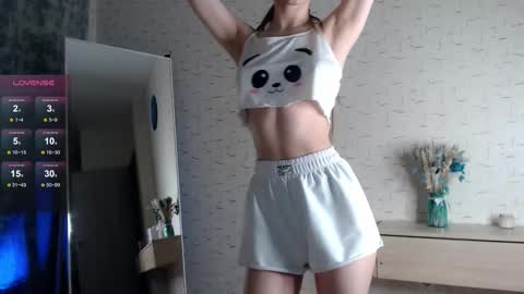 mirage1_ online show from October 28, 2:06 am