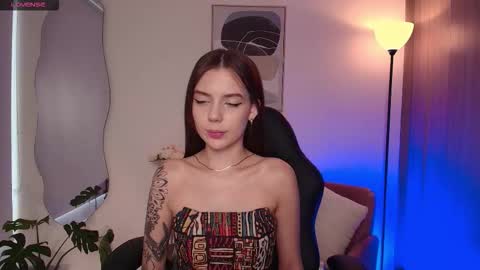 Miranda Shaw online show from January 18, 9:55 pm