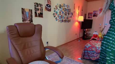 Kris online show from November 30, 8:18 am