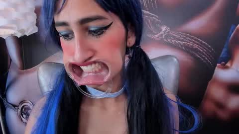 Taylor online show from November 22, 6:54 pm