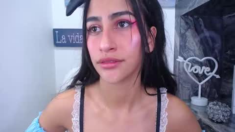 Taylor online show from October 3, 6:57 pm