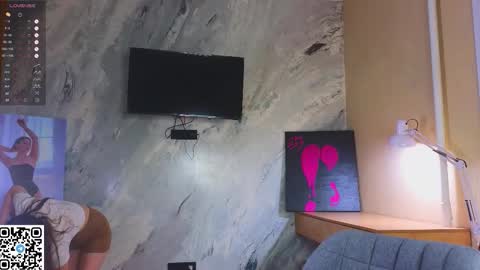 Sandy online show from November 25, 12:46 am