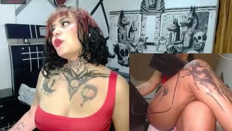 miss_clover online show from January 26, 1:41 am