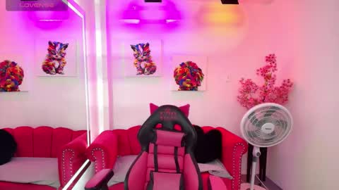 Melanie online show from September 24, 12:26 pm