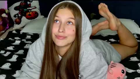 Emily online show from November 4, 5:29 pm