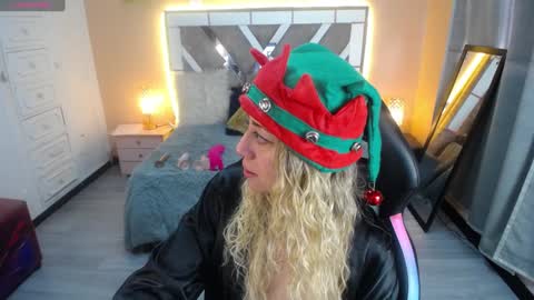 hanna online show from December 8, 1:03 pm