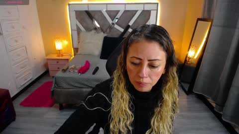 hanna online show from December 30, 11:48 am