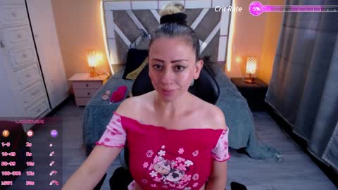 hanna online show from December 7, 12:02 pm