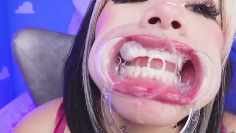 Keisi online show from September 27, 8:27 pm