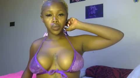 miss_sexyyy online show from November 17, 9:48 pm