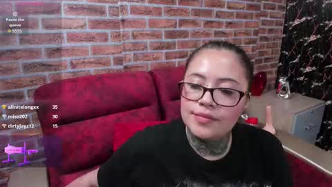 Aurelia online show from January 6, 5:38 pm