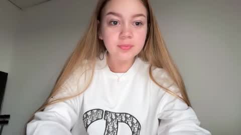 Ameliahs online show from November 6, 12:44 pm