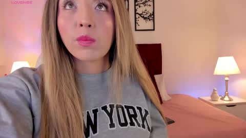 Bella Castillo online show from October 2, 12:54 pm