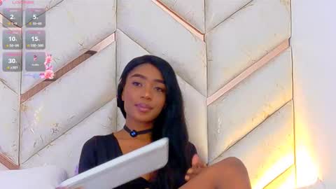 lyly  independient model online show from November 20, 6:20 pm