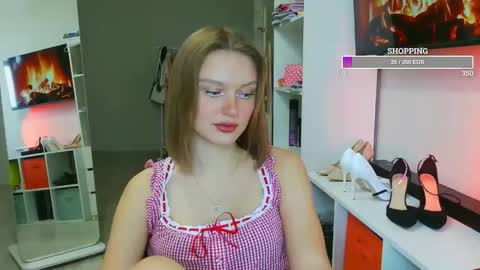 OneGoddess online show from November 2, 9:45 am