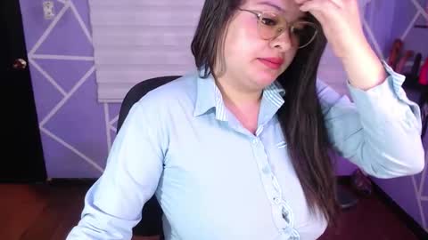 Miia online show from February 9, 3:03 pm