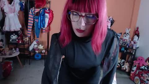 Miss Mia online show from March 19, 6:34 pm