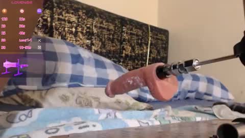 missthighsohmy online show from March 14, 9:21 am