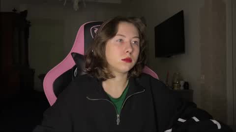 misswishh online show from February 11, 12:17 am