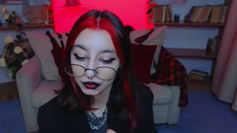 Marcelline online show from October 25, 9:50 am