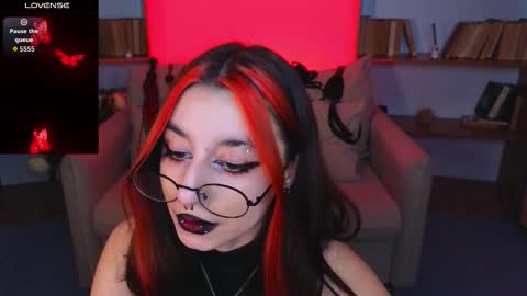 Marcelline online show from December 5, 10:38 am