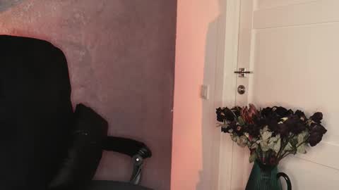 Miss Rochelle online show from September 12, 6:59 pm