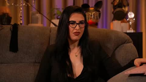 Mistress Kelly online show from October 31, 11:20 pm