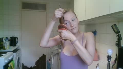 mistressmilly32 online show from July 8, 12:07 pm