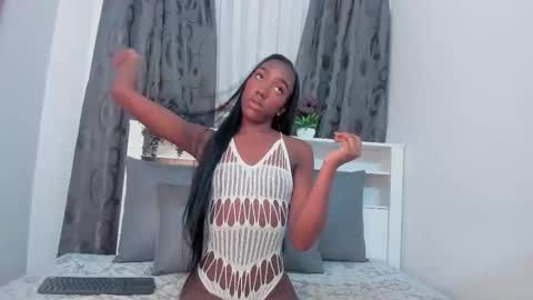 mistt_miaa online show from October 12, 12:29 pm