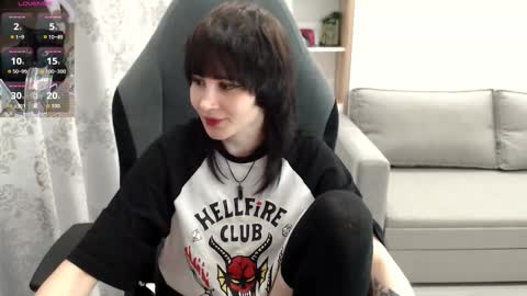 misty_dark online show from November 7, 8:58 pm