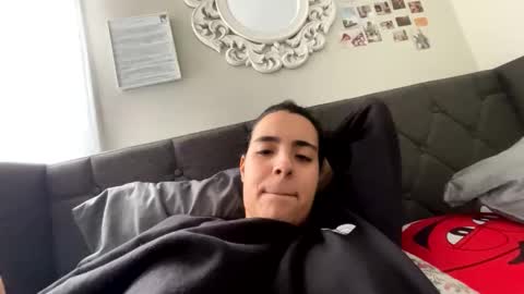 mixedbaby98 online show from October 25, 3:52 pm