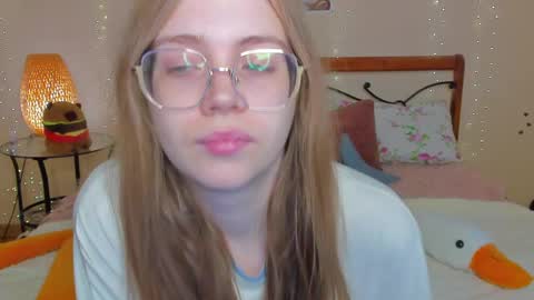 Miya online show from May 29, 1:58 am