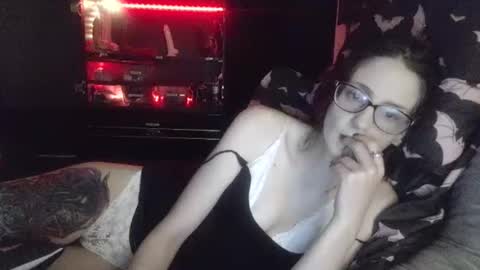 Mizz Bonez online show from April 10, 12:27 am