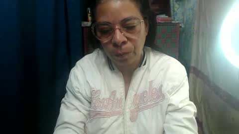 kelly online show from October 11, 7:05 pm