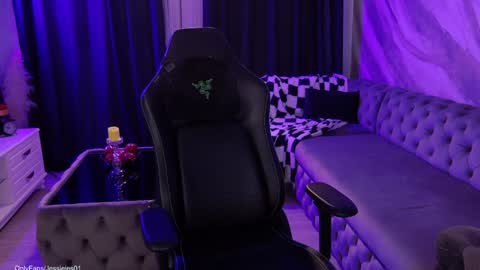 Jessie online show from December 3, 12:02 am