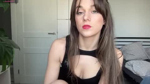 mmminnie online show from March 10, 2:16 pm