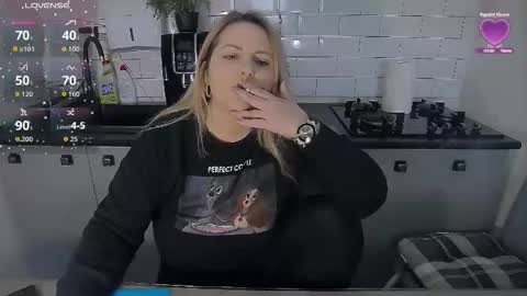 erika online show from February 23, 11:31 am