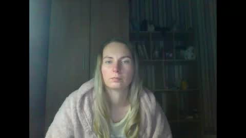 molly971345 online show from February 4, 11:41 pm