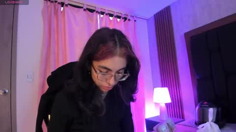 Molly online show from June 14, 2:39 pm