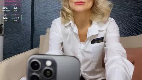 Molly online show from February 16, 11:43 am