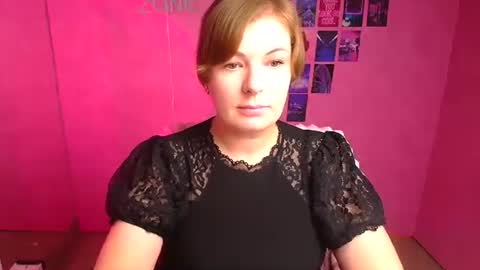 Molly online show from October 18, 11:46 am